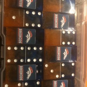 Custom made Dominos set w/case pick logo/color